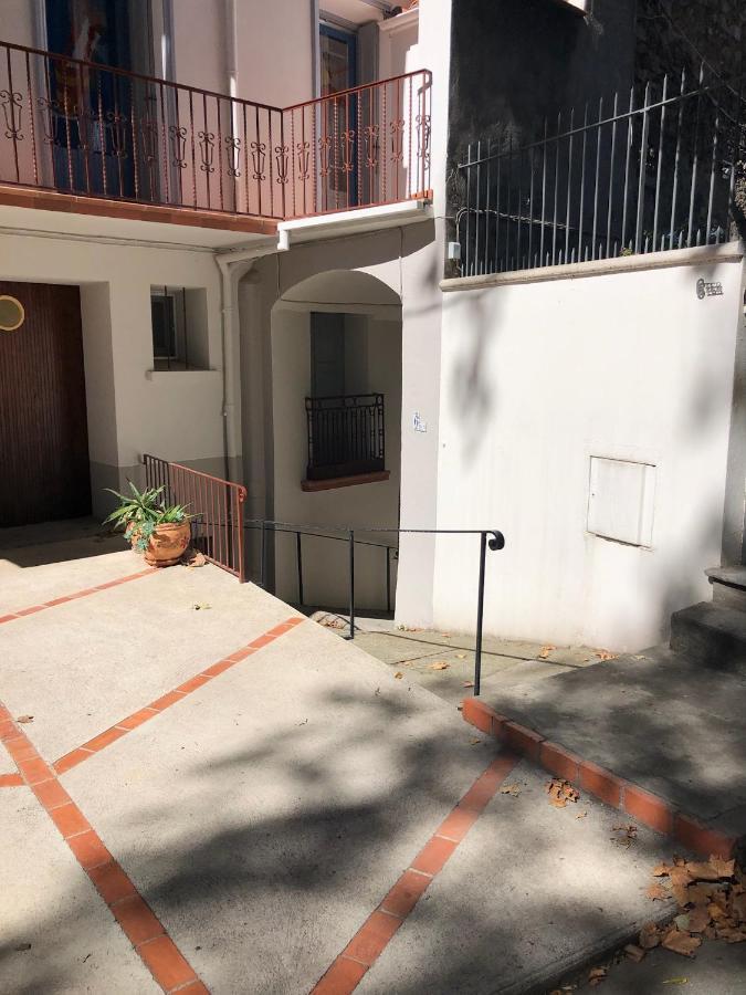 Au Coeur De Ville Avec Terrasse Céret Exteriör bild